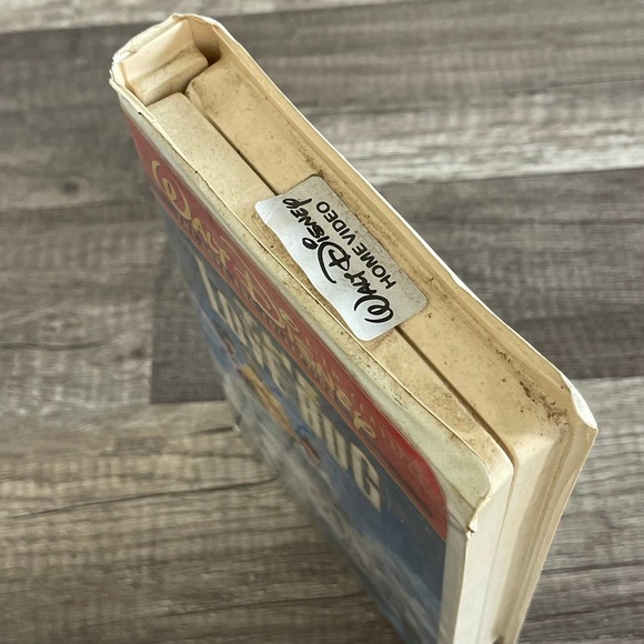 THE LOVE BUG [ VHS ] WALT DISNEY FILM CLASSICS - Picture 6 of 7